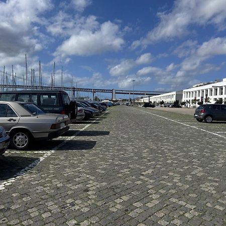 Hotel Lisbon Cosy Boat Exterior foto